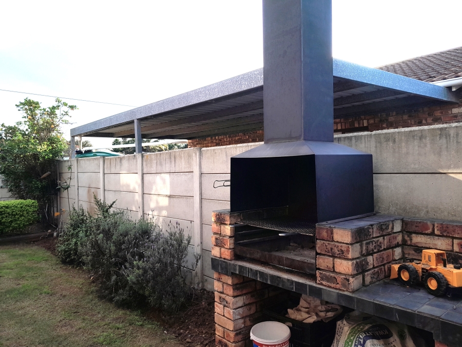 To Let 3 Bedroom Property for Rent in Windsor Park Eastern Cape